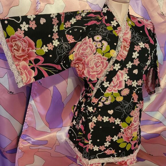 Hello Kitty Top Shorts Outfit Size Small Black Lace Rose Halloween Gyaru Cosplay - Picture 1 of 15